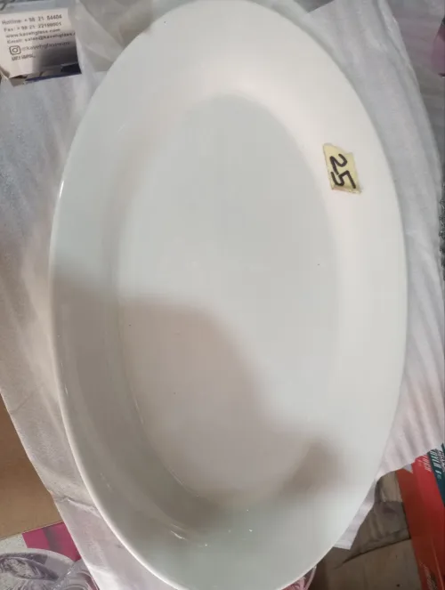 مضيفة زجاج ثقيل 