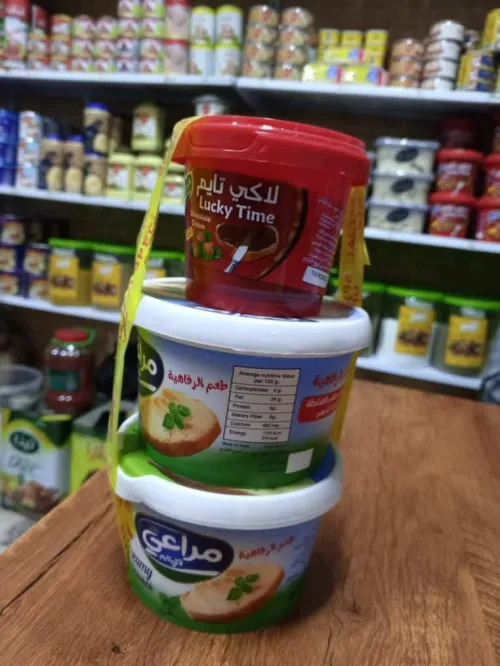 عرض جبنة مراعي علبتين بالإضافة لعلبة شوكولا